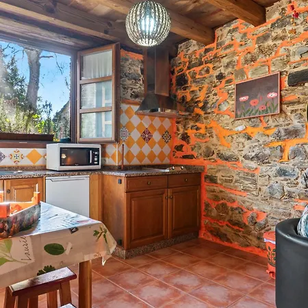 Nogueira Vega de Logares